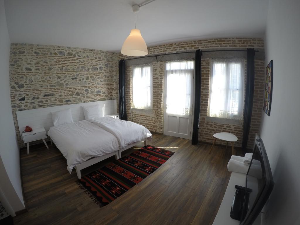 Old Bazaar Rooms 코르처 외부 사진
