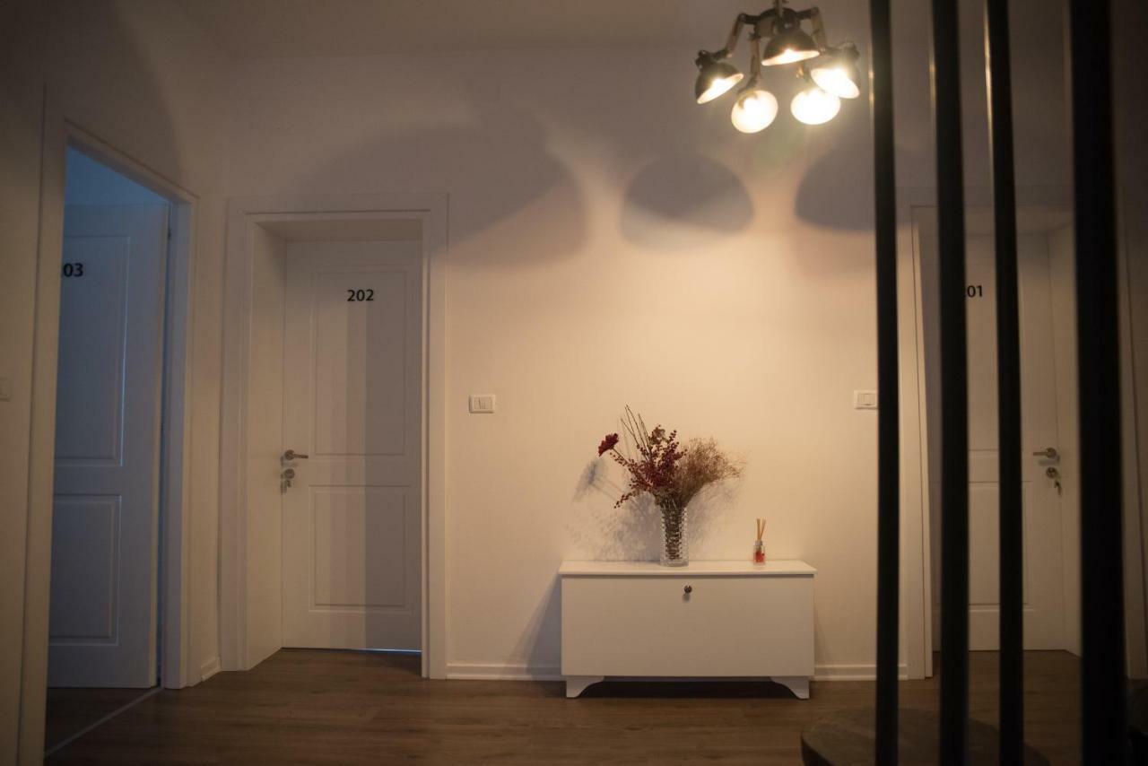 Old Bazaar Rooms 코르처 외부 사진