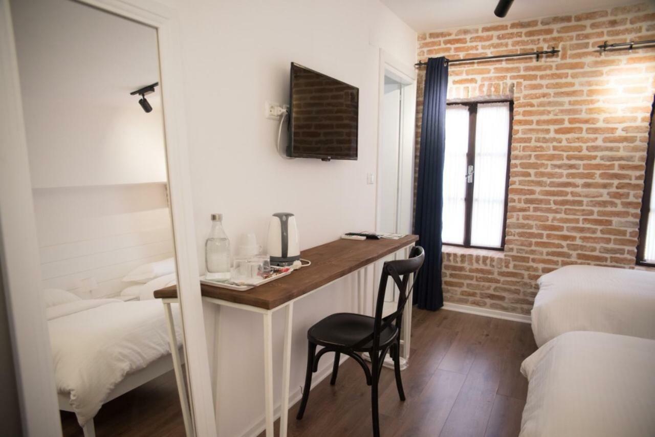 Old Bazaar Rooms 코르처 외부 사진